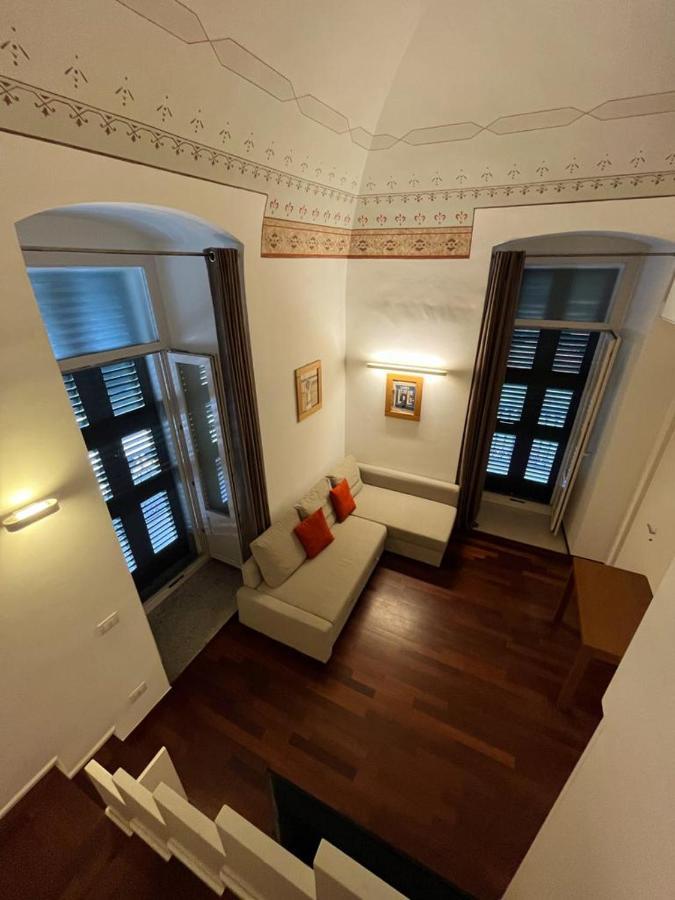 Visconti 89-Duplex Suite Bari Bagian luar foto