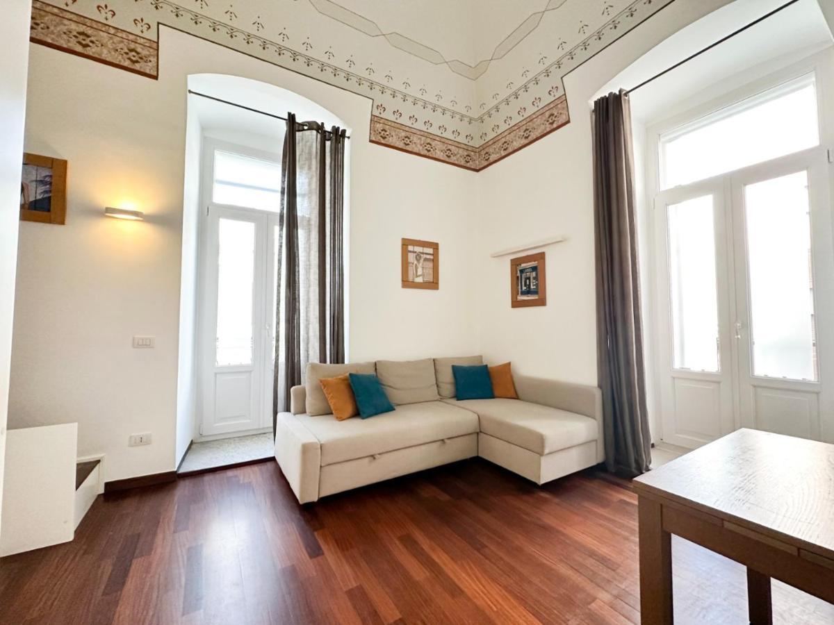 Visconti 89-Duplex Suite Bari Bagian luar foto