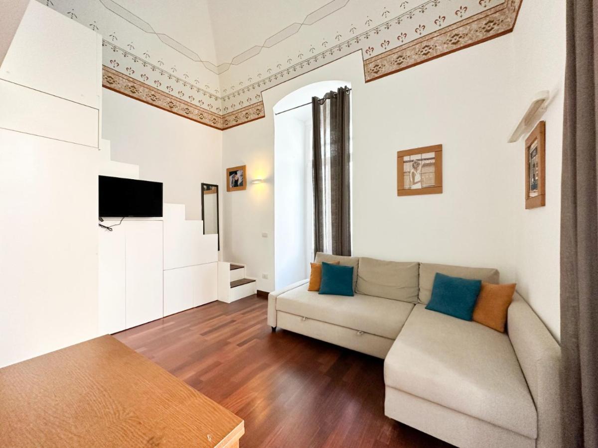 Visconti 89-Duplex Suite Bari Bagian luar foto